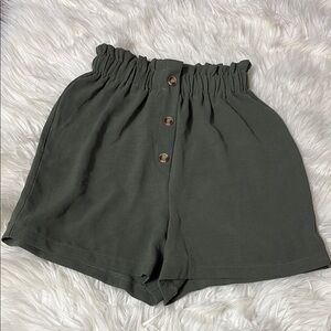 NWOT Stitch Fix Moon & Stars Green Shorts Size 7-8 Youth